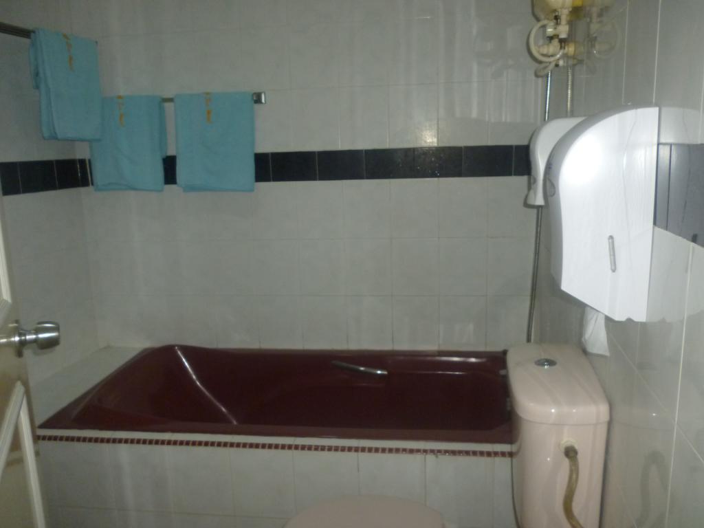G Six Hotel Sitiawan Eksteriør billede